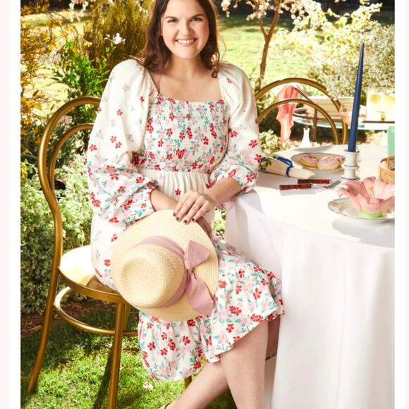 Draper James Dresses & Skirts - Draper James White Floral Smocked Long Sleeve Midi Dress